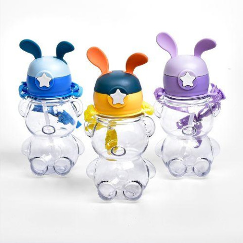 Пляшечка-напувалка дитяча з трубочкою/ремінцем 550мл в пак.18*9см, арт: R90619